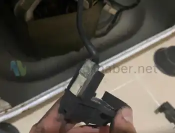 Çamaşır Makinesinin Altından Kıvılcım Çıkıyor Vestel çamaşır makinesi altından kıvılcım çıkıyor